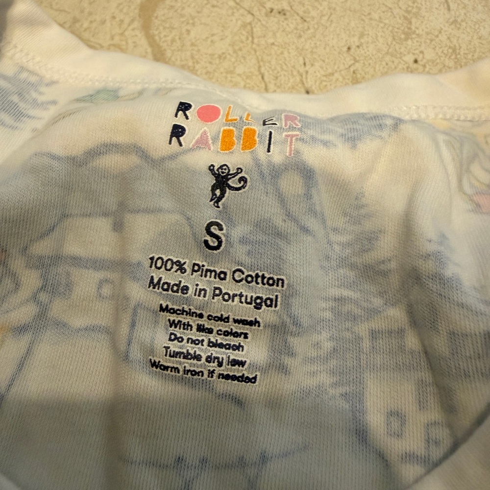 Roller rabbit women’s pajamas - Picture 2 of 2